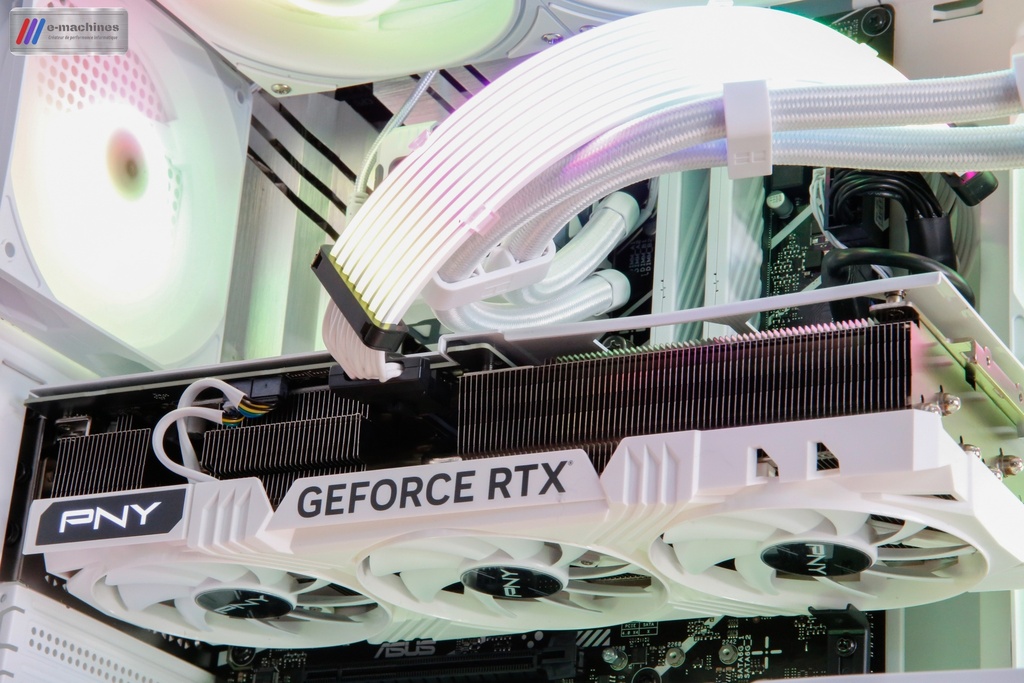 Tour DarkFlash DPX90 blanche i7 14700F RTX 4070Ti SUPER PNY