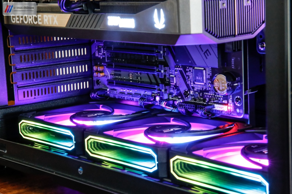 Tour DarkFlash L280 Ryzen 7 7700 RTX 5070 Zotac Solid 12go