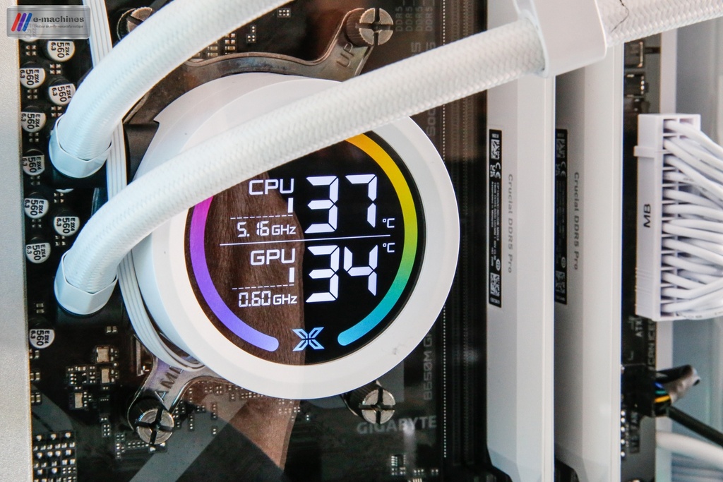 Cube Mars Gaming MC Vision blanc Ryzen 7 7700X RX 9070 XT