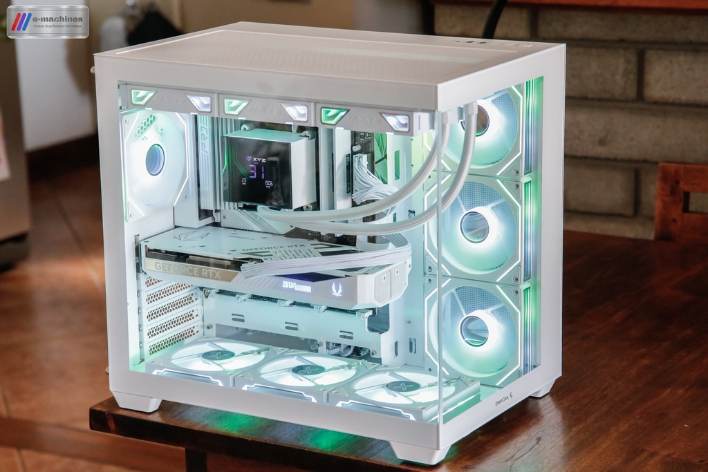 Cube DeepCool CG530 4F blanc Ryzen 7700 RTX 5070 Zotac