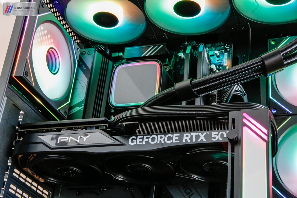 Tour BitFénix Céto Premium Ryzen 8700F RTX 5070