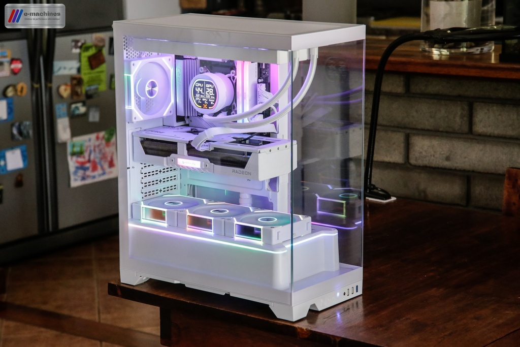 Tour Mars Gaming Prisma blanche Ryzen 7 7700 et RX 9070 XT 16Go