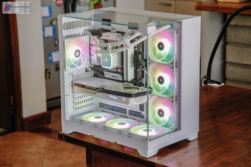 Cube Mars Gaming MC-VISION blanc Ryzen 7 7700 RTX 5070 Zotac